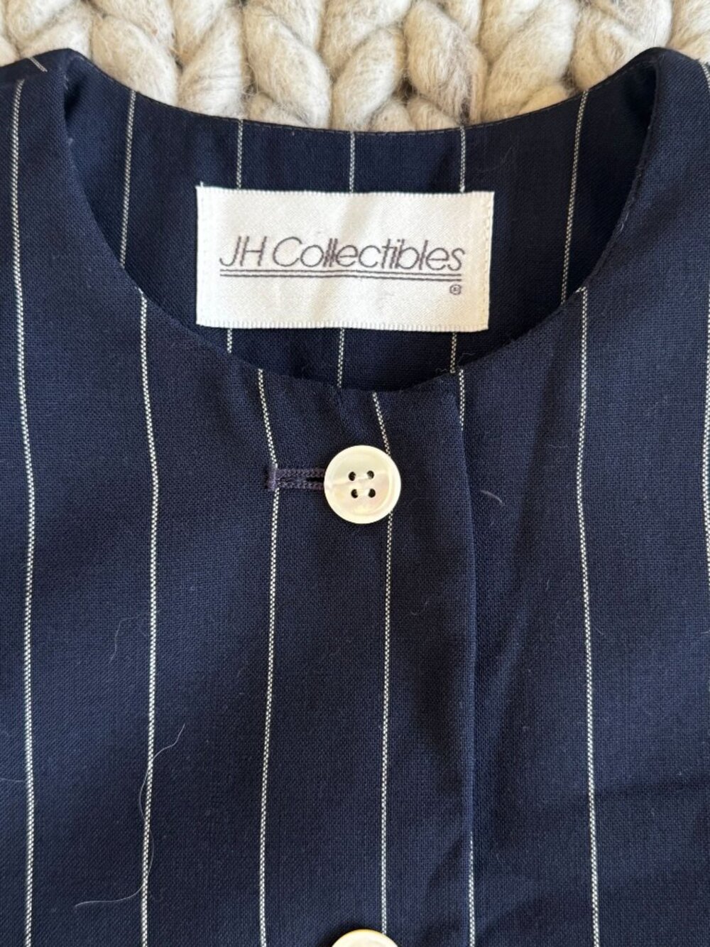 JH Collectibles Navy Pinstripe Two-Piece Skirt Suit Size 8 Made In Colombia Long - Picture 4 of 13